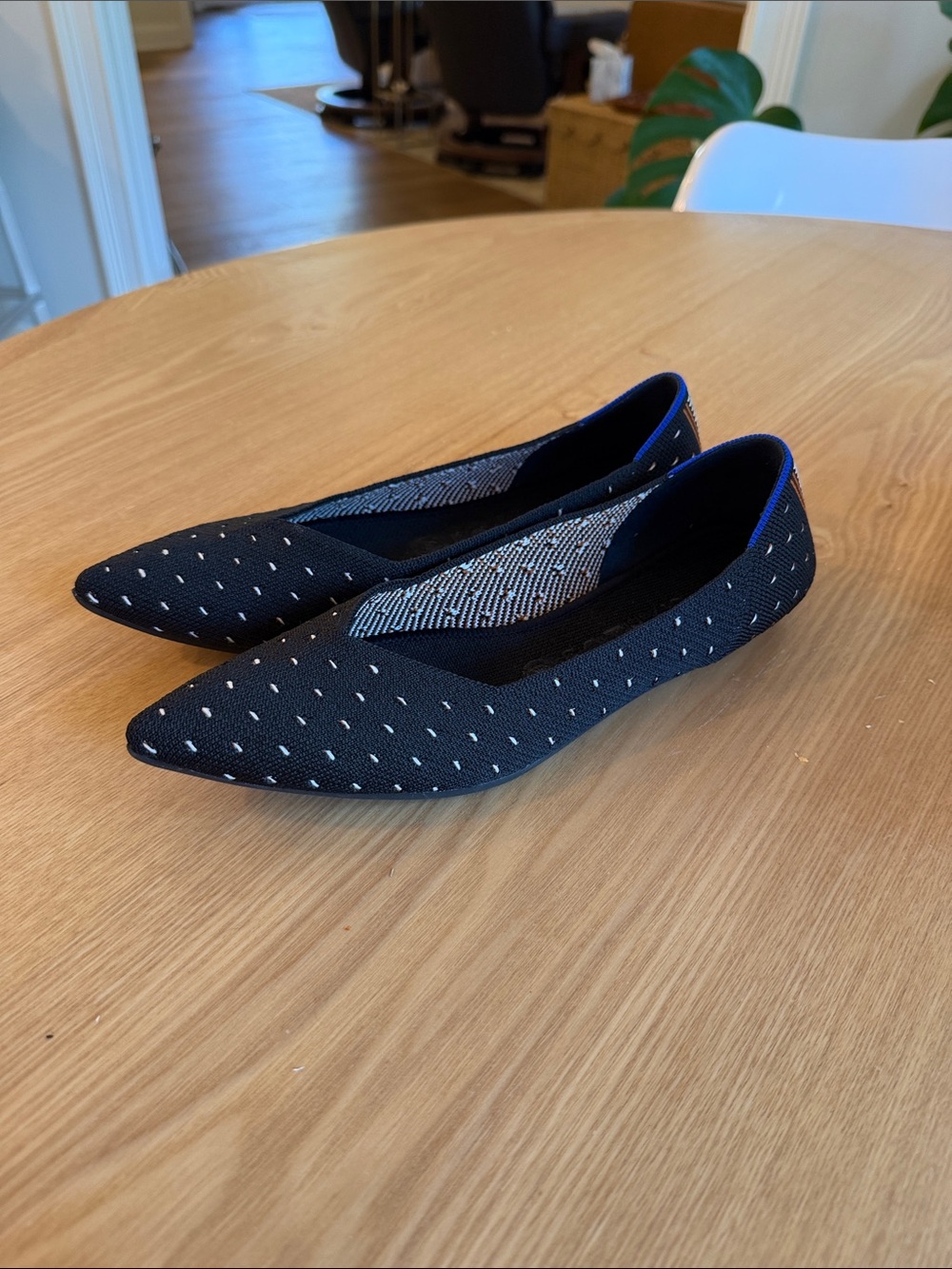 Rothy’s The Point Ivory Dot Flats Women’s size 9